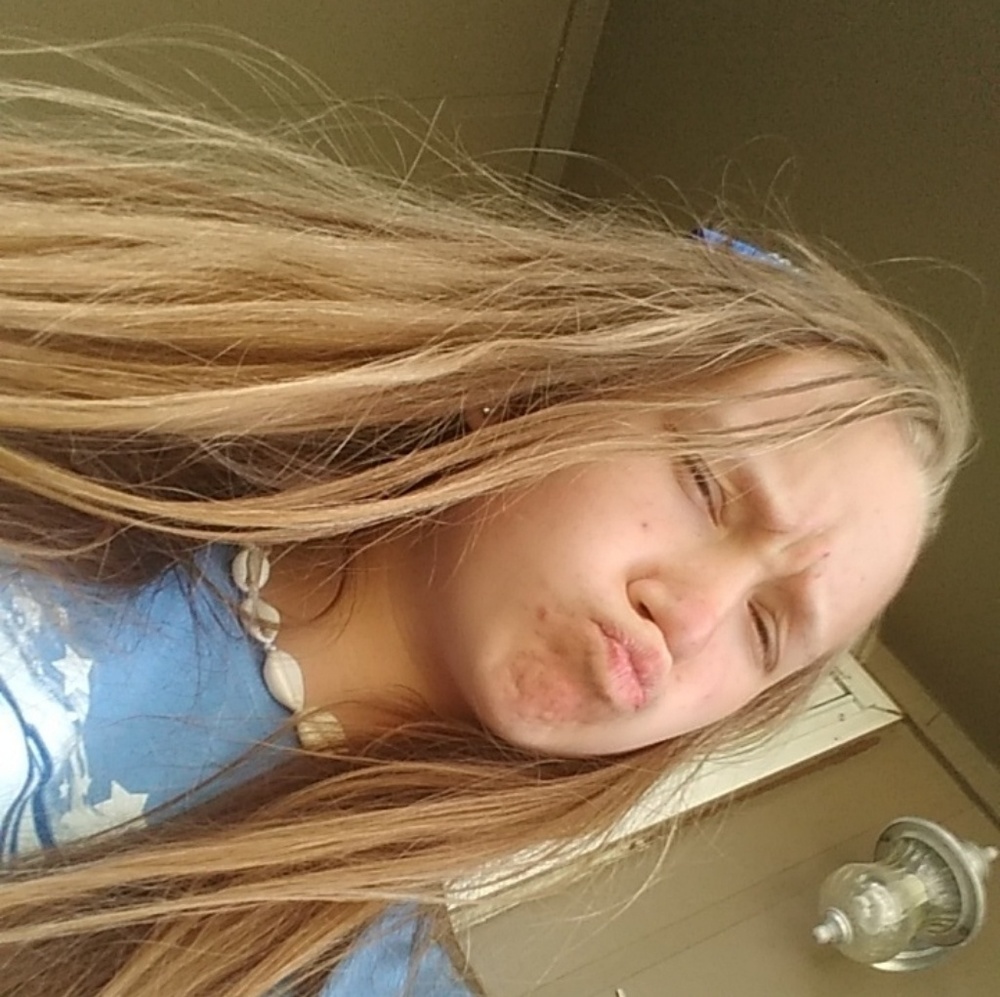 Meet your Posher, Hailey